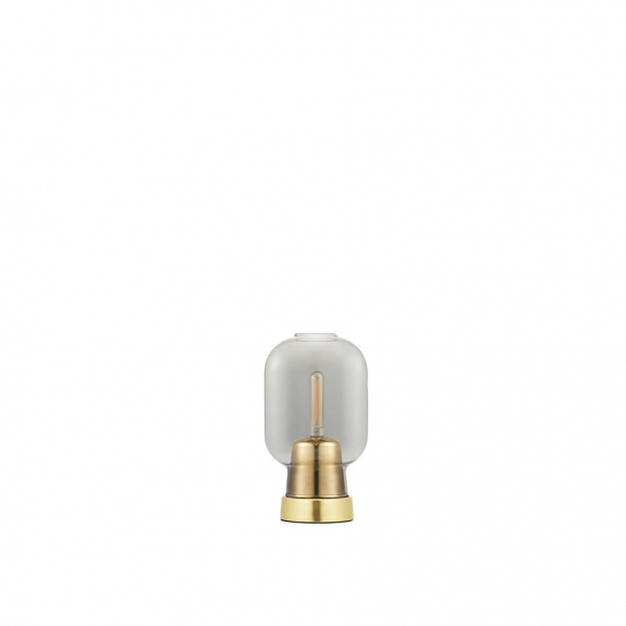 Amp Bordslampa Smoked/Brass i gruppen Belysning / Inomhus / Bordslampor hos Vxj Elektriska (NORM-502168)
