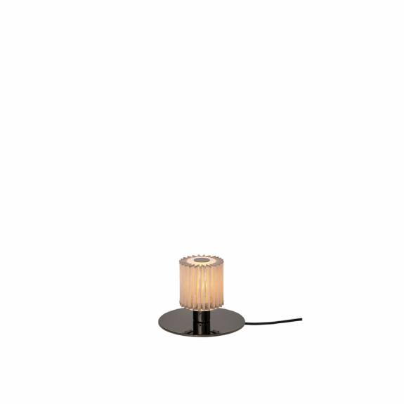 In The Sun 220 Bordslampa Black/Silver i gruppen Belysning / Inomhus / Bordslampor hos Växjö Elektriska (3700677664884)