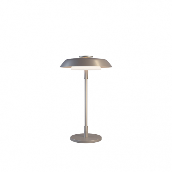 Horisont Bordslampa H47,5cm Metallic Champagne i gruppen Belysning / Inomhus / Bordslampor hos Vxj Elektriska (4406524)