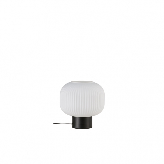Milford Bordslampa Svart/Opalglas i gruppen Belysning / Inomhus / Bordslampor hos Växjö Elektriska (48965001)