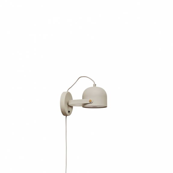 Svejk 13 Vägglampa Beige/Mässing i gruppen Belysning / Inomhus / Vägglampor hos Växjö Elektriska (553212)