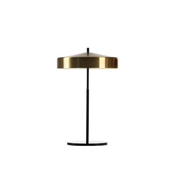 Cymbal 32 Bordslampa Mssing i gruppen Belysning / Inomhus / Bordslampor hos Vxj Elektriska (CYM32Tbrass)