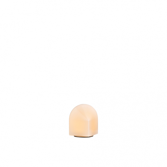 Parade Bordslampa 160 Blush Pink i gruppen Belysning / Inomhus / Bordslampor hos Vxj Elektriska (HAY-AB690-A437-AH49)