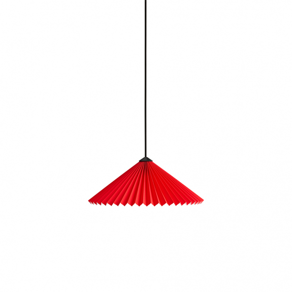 Matin Pendel 380 Bright Red i gruppen Belysning / Inomhus / Taklampor hos Vxj Elektriska (HAY-AE388-A569-AB79)