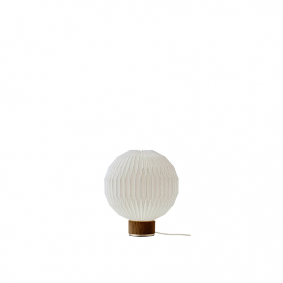 Le Klint 375 Bordslampa Small Smoked Oak/Brass i gruppen Belysning / Inomhus / Bordslampor hos Växjö Elektriska (LEK-375SSO)