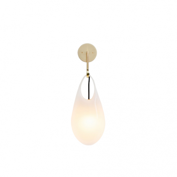 Hold 18 Vägglampa Brushed Brass/White i gruppen Belysning / Inomhus / Vägglampor hos Växjö Elektriska (LT261-WHT-BB)