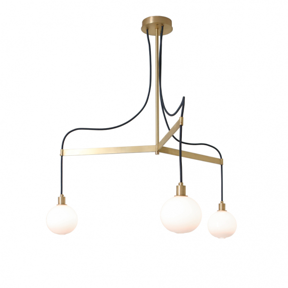 Drape Arm 3 Ljuskrona 110mm Sphere Brushed Brass/White Dipped i gruppen Belysning / Inomhus / Ljuskronor hos Växjö Elektriska (LT360-WHT-BB)