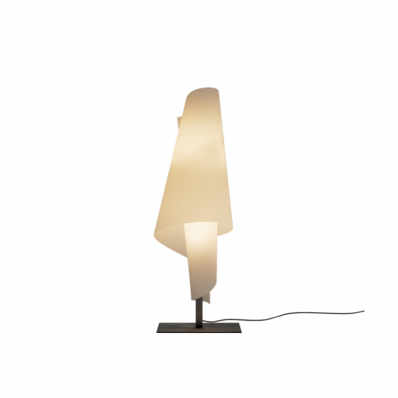 Talla 3 Bordslampa PVC Paper/Black i gruppen Belysning / Inomhus / Bordslampor hos Växjö Elektriska (PAR-224000100006)