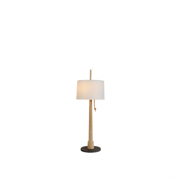 Gadd Bordslampa Liten Natur Ek i gruppen Belysning / Inomhus / Bordslampor hos Växjö Elektriska (ZLA-928-1716-1)