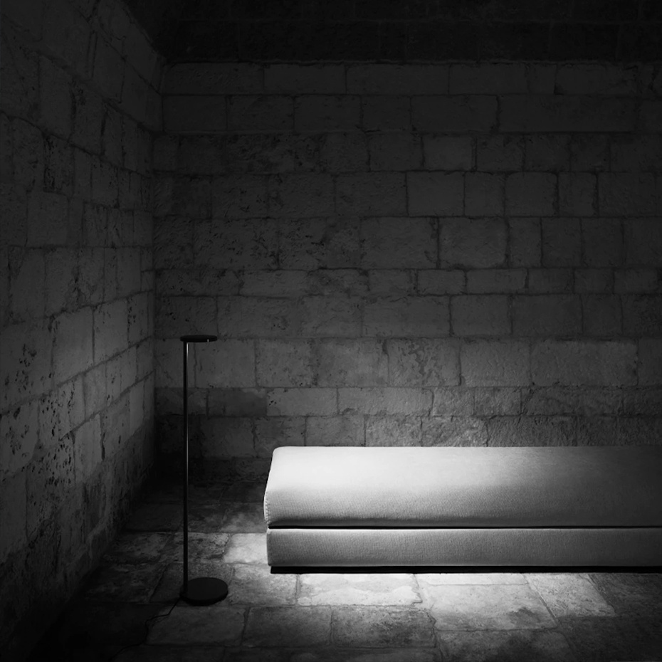 Oblique Golvlampa Glossy Sage