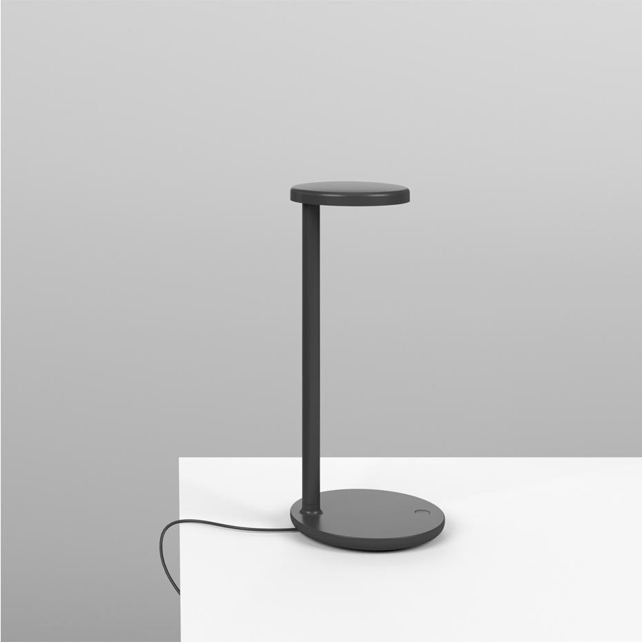 Oblique Qi Bordslampa Matt Brown