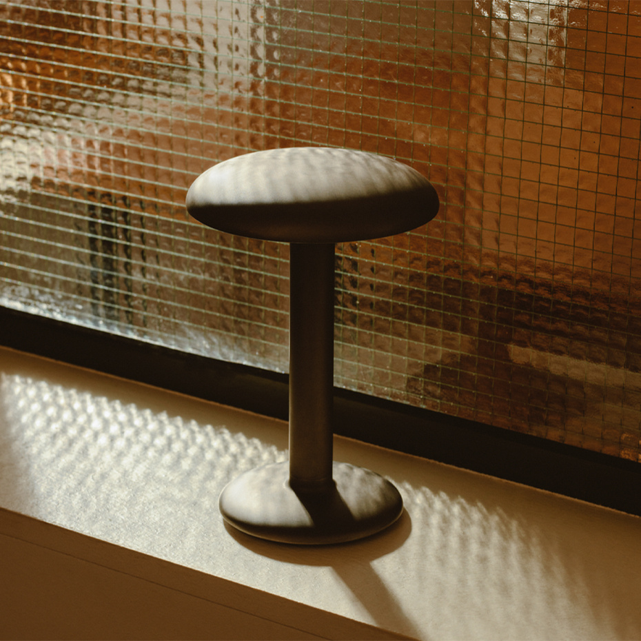 Gustave Residential Bordslampa Matt Anthracite