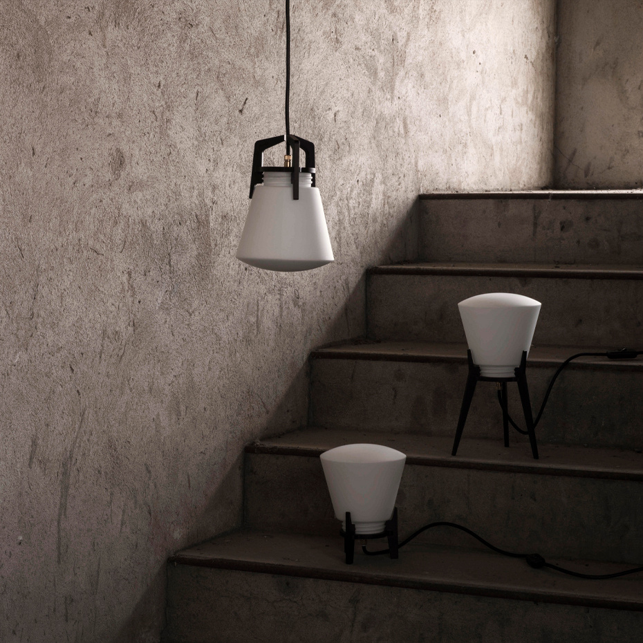 KH#100 Bordslampa Låg Svart/Opalglas