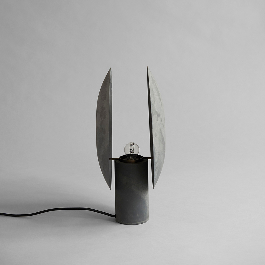 Clam Bordslampa Oxidized