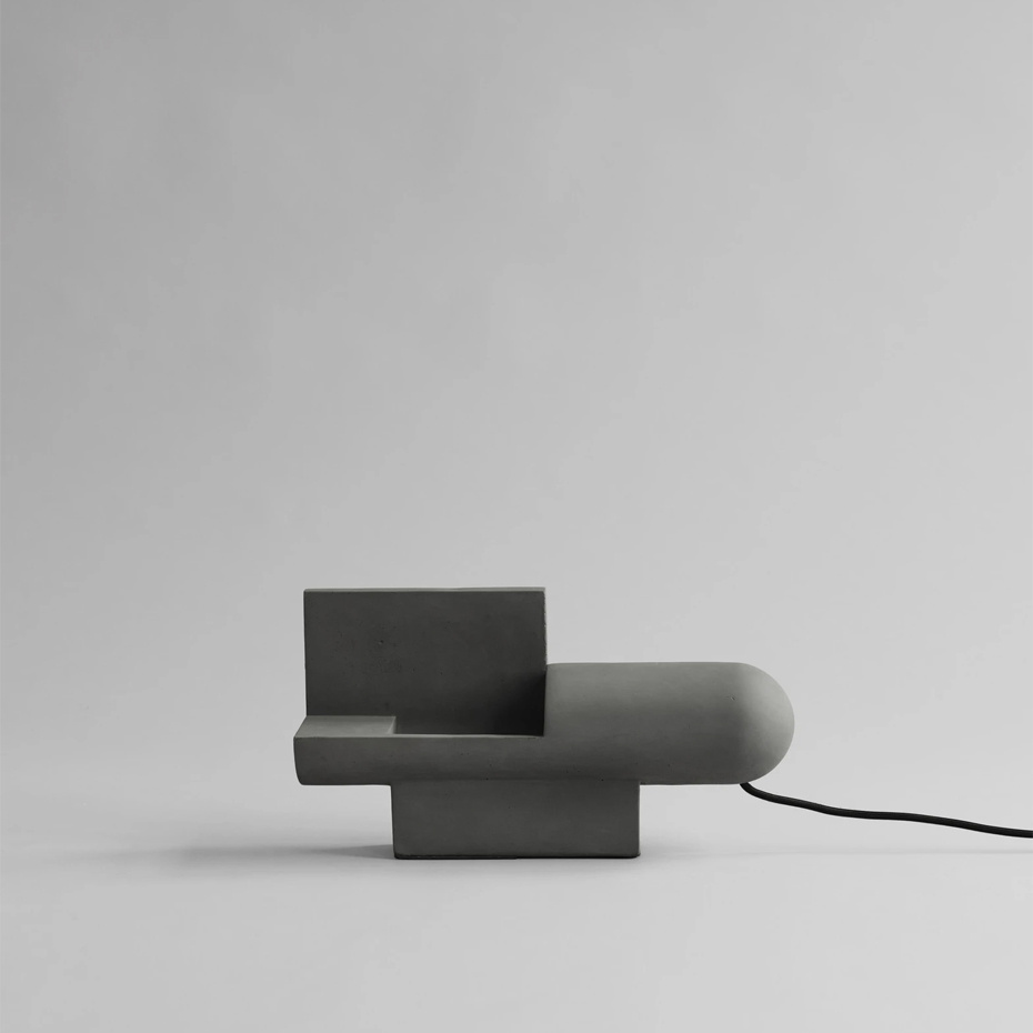 Brutalist Bordslampa Concrete Grey