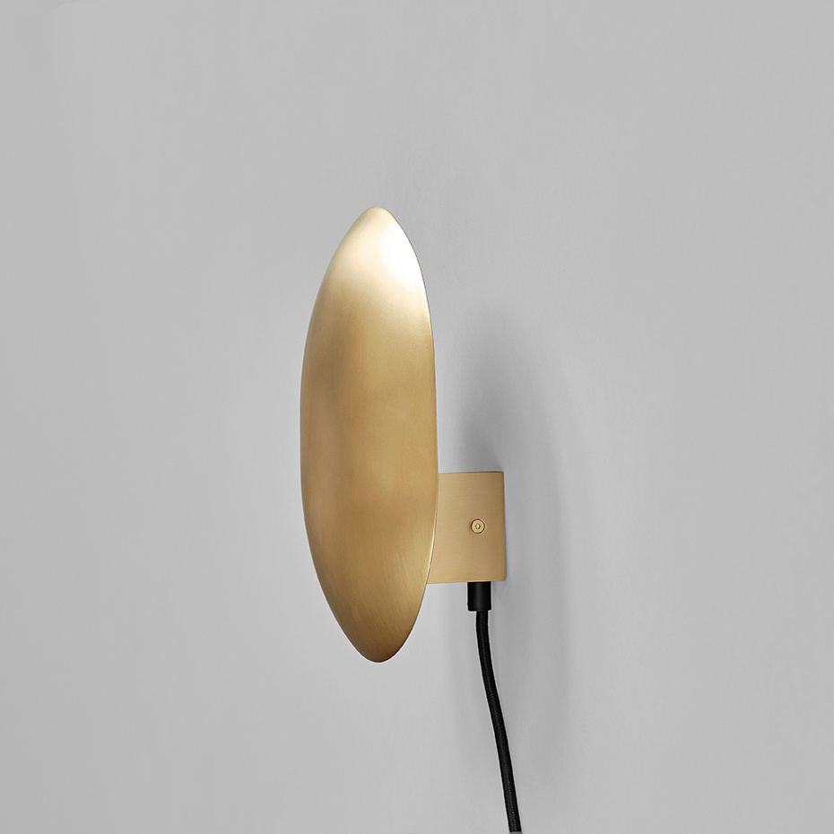 Clam Vägglampa Brass