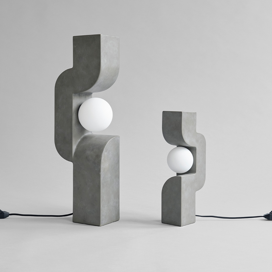 Sitting Man Bordslampa Mini Dark Grey