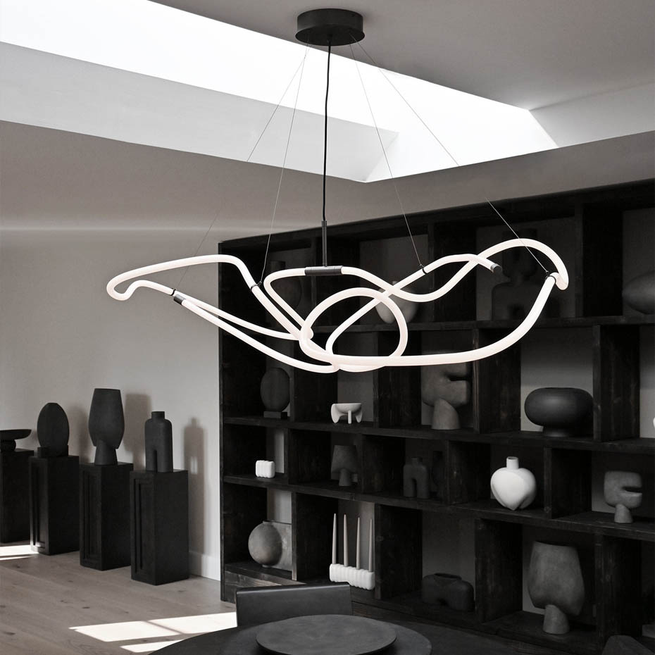 Ghost Ljuskrona Big Neon