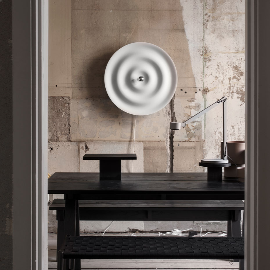 Alma W171 W Vägglampa Raw Aluminium