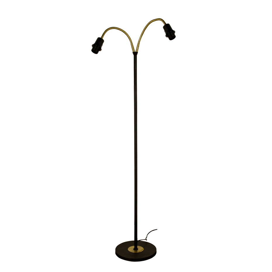 Ljusdal Golvlampa 2-Arm Svart/Matt Mässing