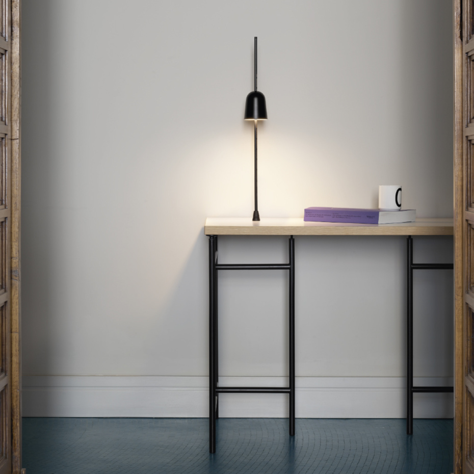 Ascent D78 Bordslampa Black