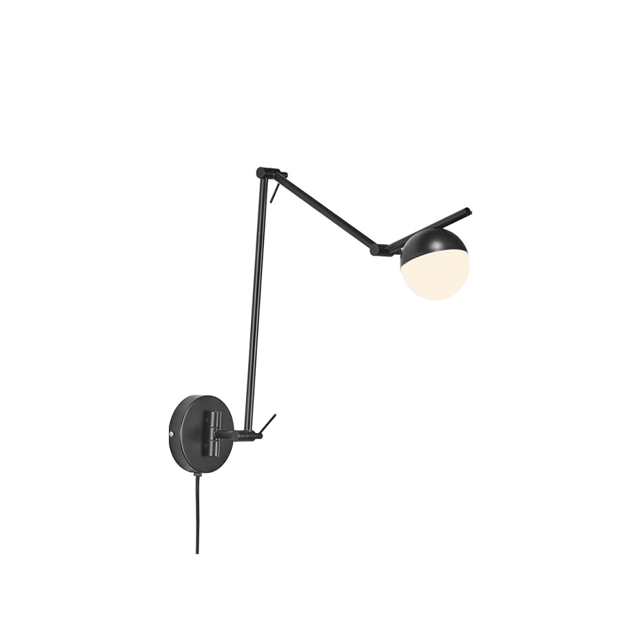 Contina Vägglampa Svart/Opalglas