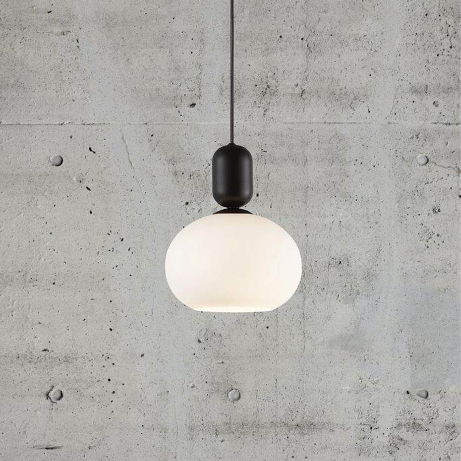 Notti Pendel Svart/Opalglas