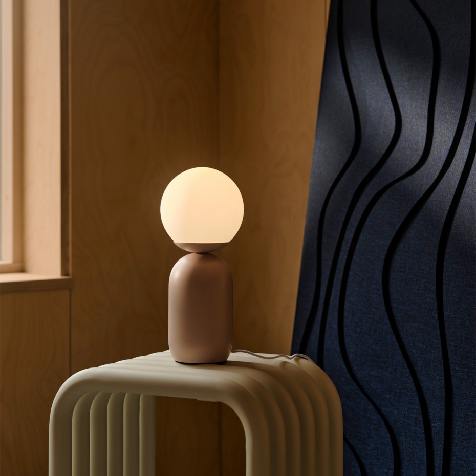 Notti Bordslampa Puderrosa/Opalglas