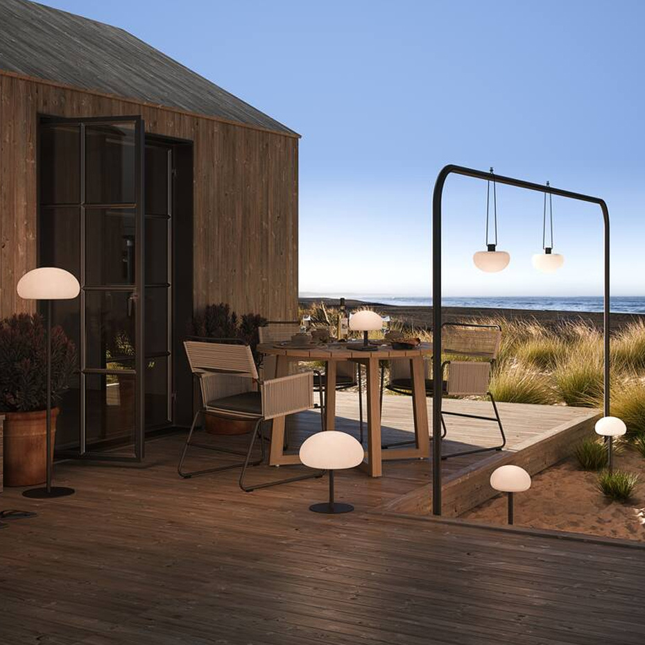 Sponge 20 Portabel Bordslampa Svart/Opal