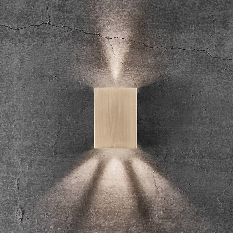 Fold 10 Vägglampa LED Mässing