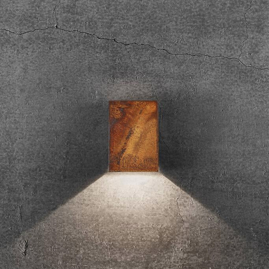 Fold 10 Vägglampa LED Corten