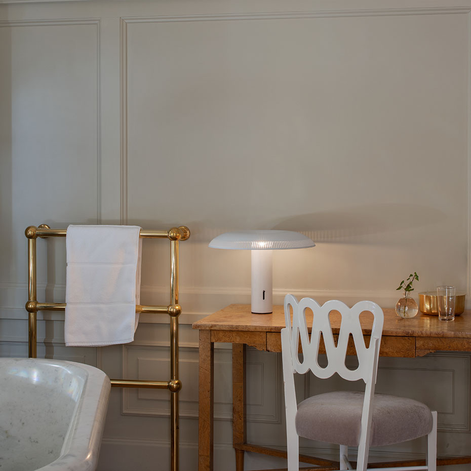 Ilumina w203 t1 Bordslampa White