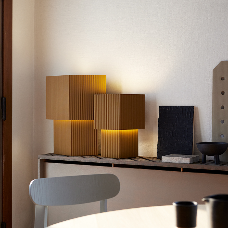 Romb 36 Bordslampa Cumin