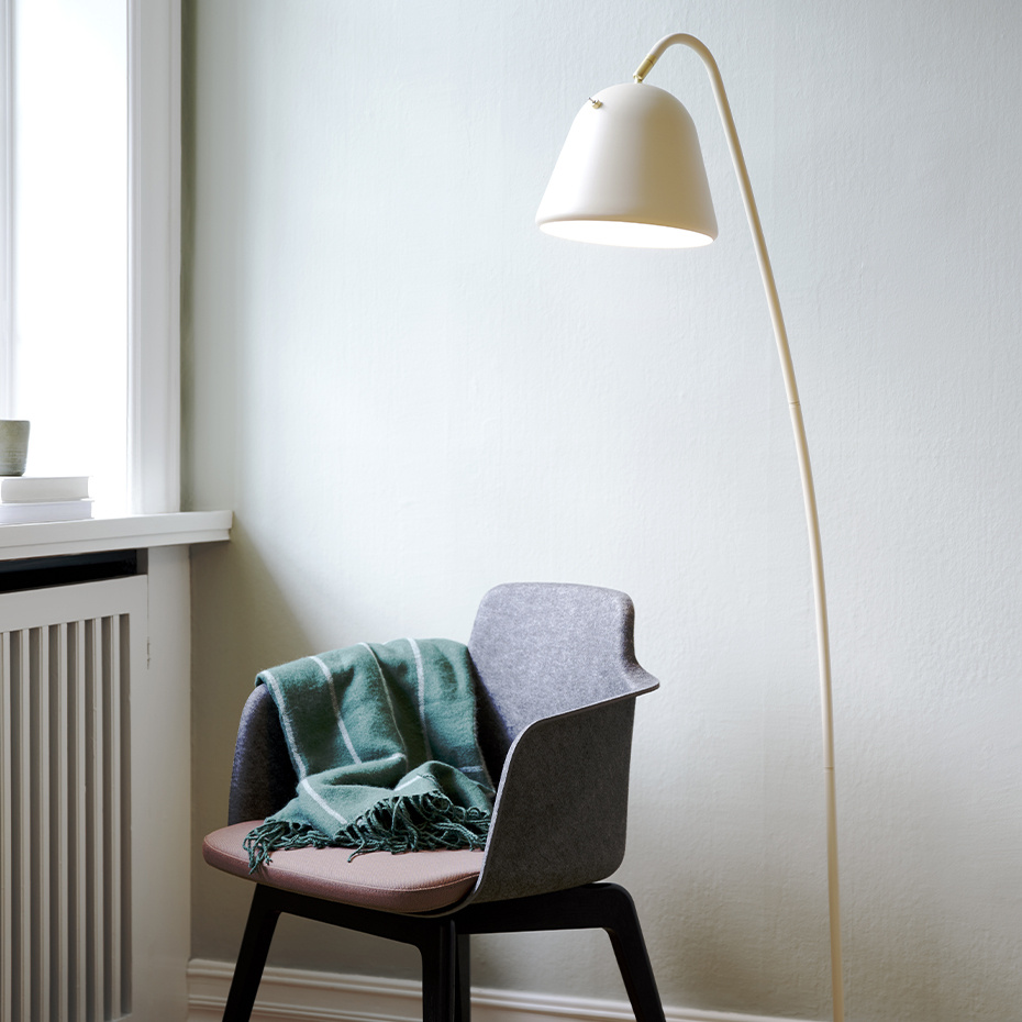 Fleur Golvlampa Beige/Mässing