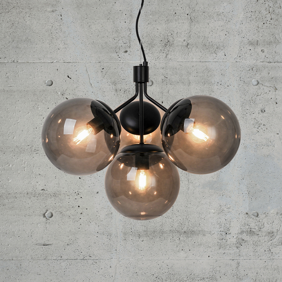 Ivona 4 Pendel Svart/Rökfärgad