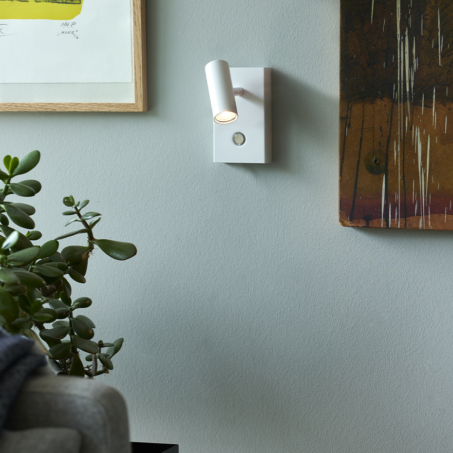 Omari Vägglampa Vit