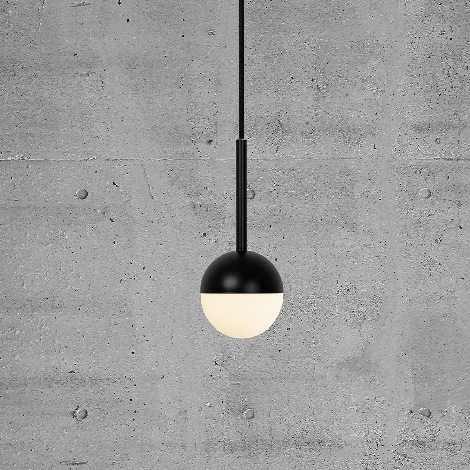 Contina Pendel Svart/Opalglas