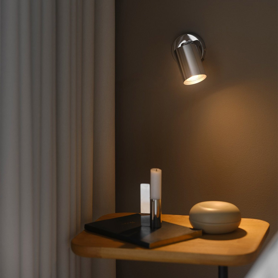 Explore Vägglampa Krom