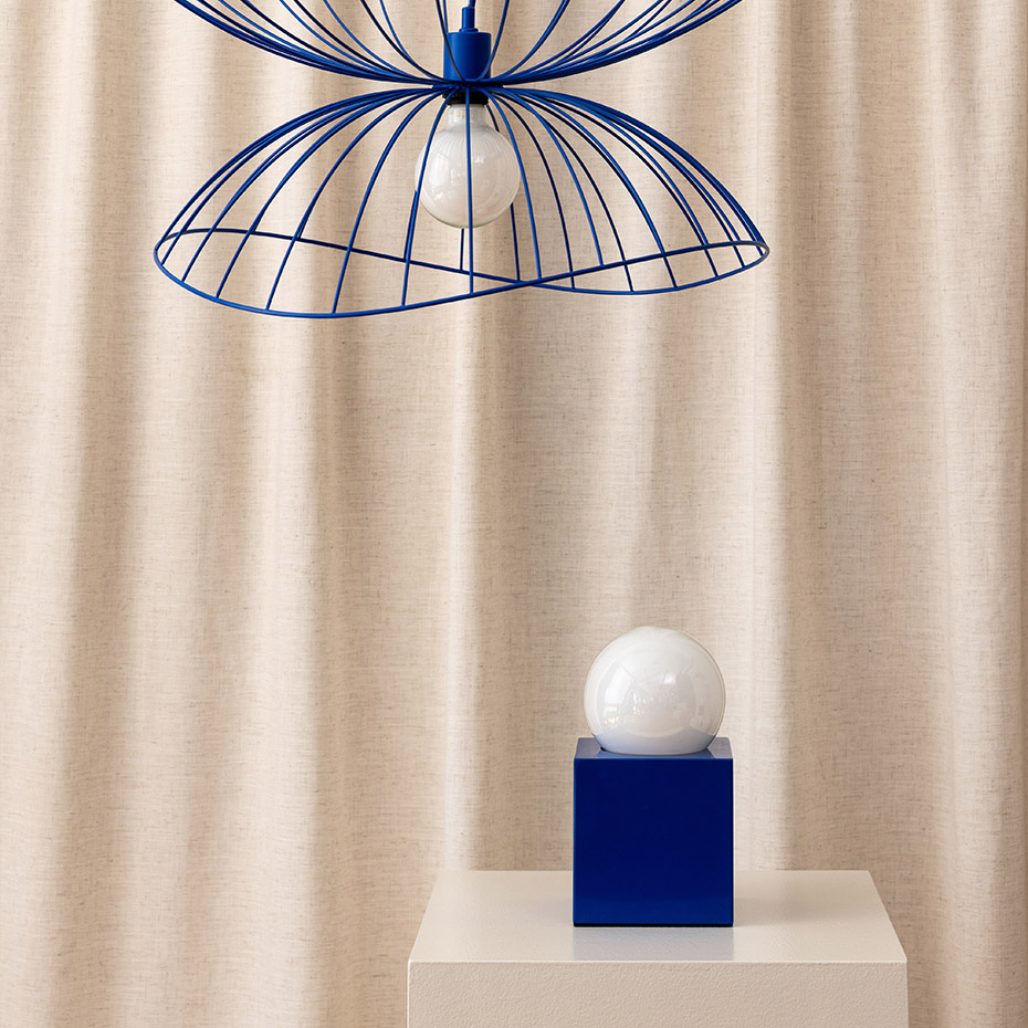 Bob 14 Bordslampa Blå