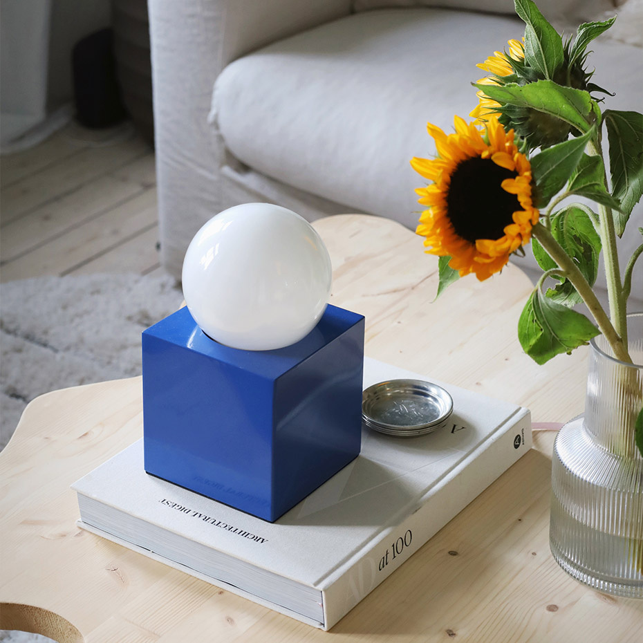 Bob 14 Bordslampa Blå