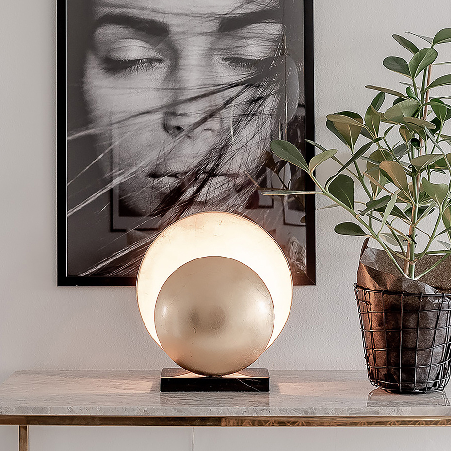 Orbit Bordslampa Mässing