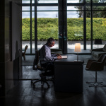 Birdie Easy Bordslampa Sand Yellow Birdie Easy Bordslampa Sand Yellow