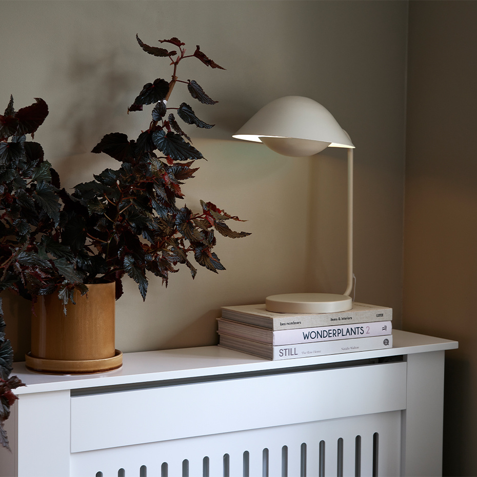 Freya Bordslampa Beige