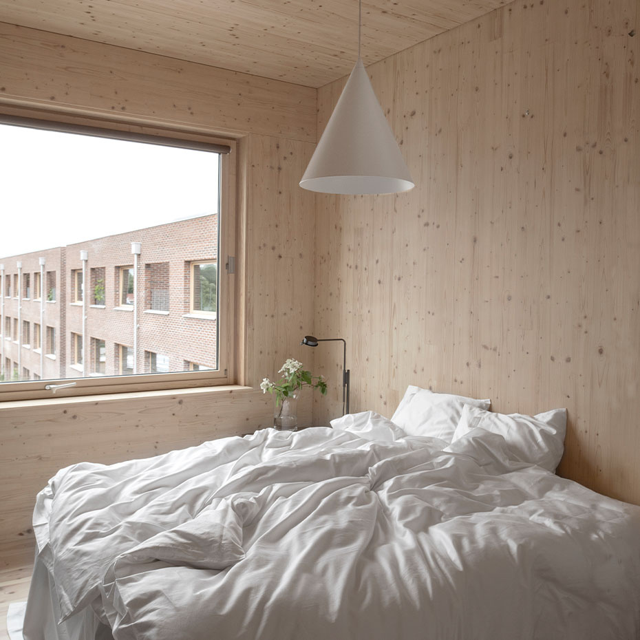 Medium Pendant w221 s2 Pendel Raw Brushed