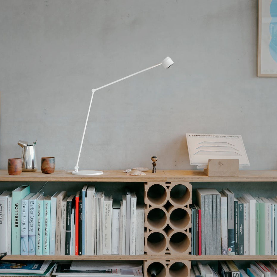 Ion w225 b4040 Bordslampa Traffic White