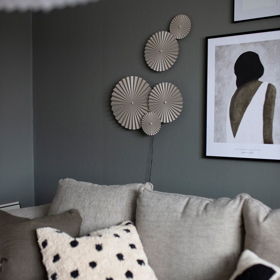 Omega Vägglampa Mud