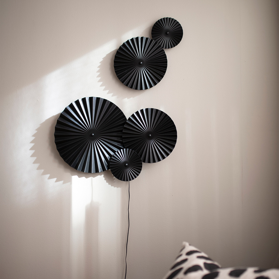 Omega Vägglampa Svart