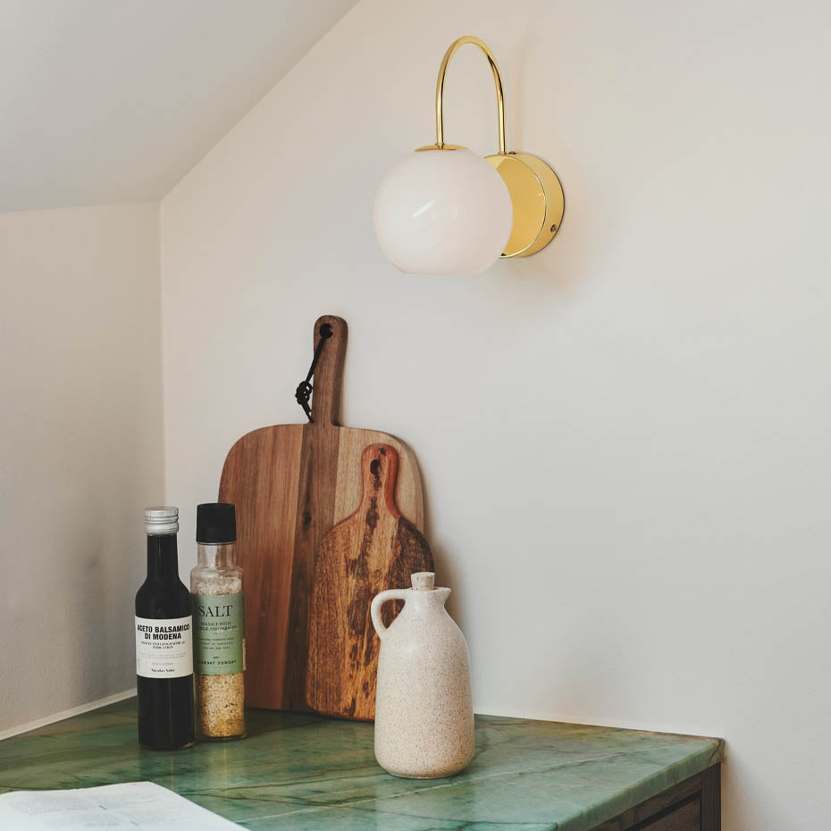 Franca Vägglampa Mässing/Opalglas