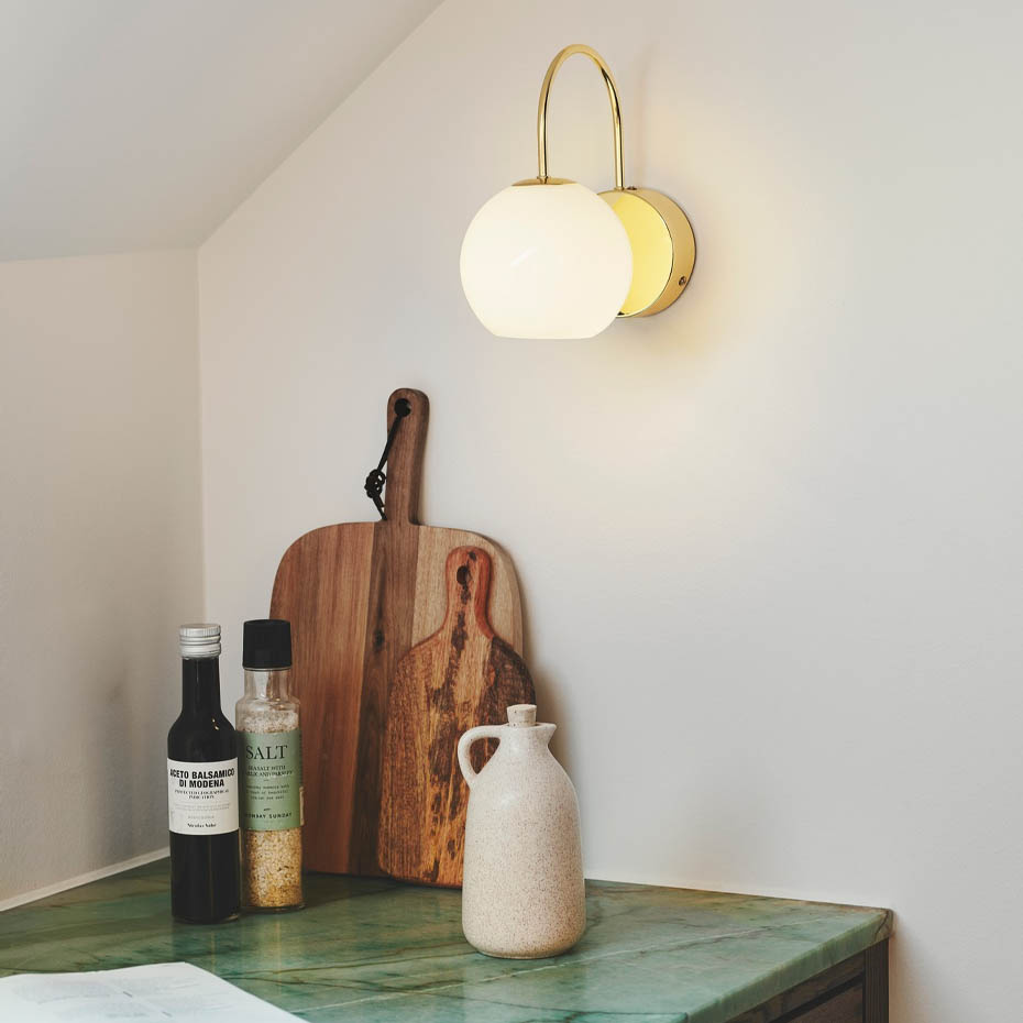 Franca Vägglampa Mässing/Opalglas