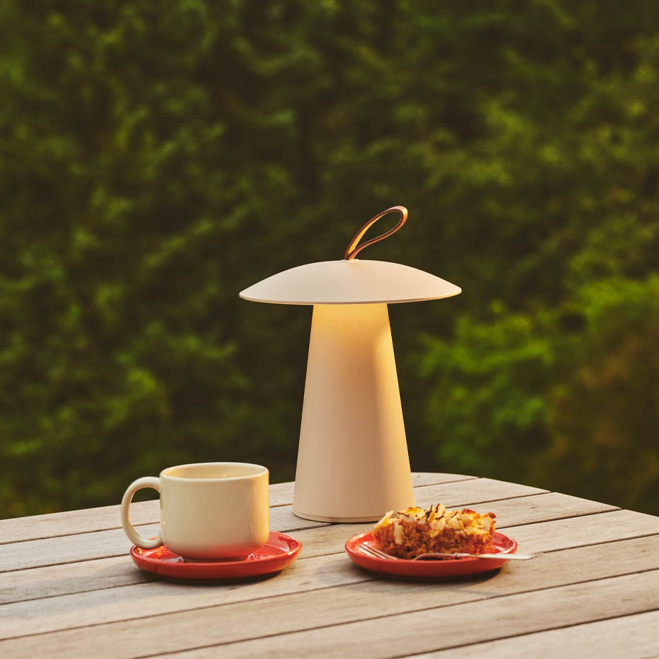 Ara To-Go 2 Portabel Bordslampa Sand